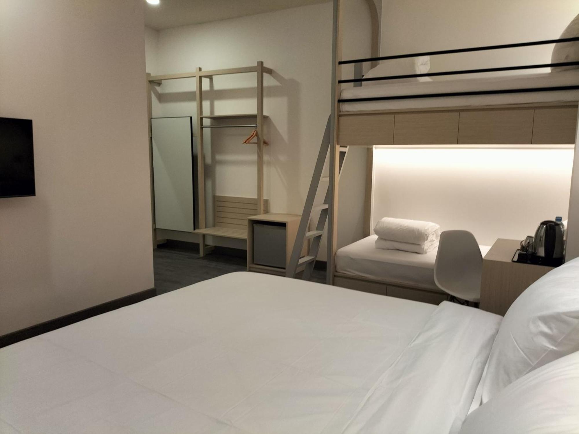 True Blue Hotel Menteng جاكرتا المظهر الخارجي الصورة